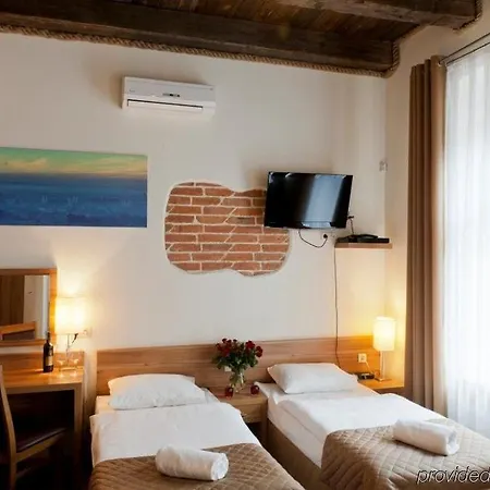 Pergamin 3* Kraków